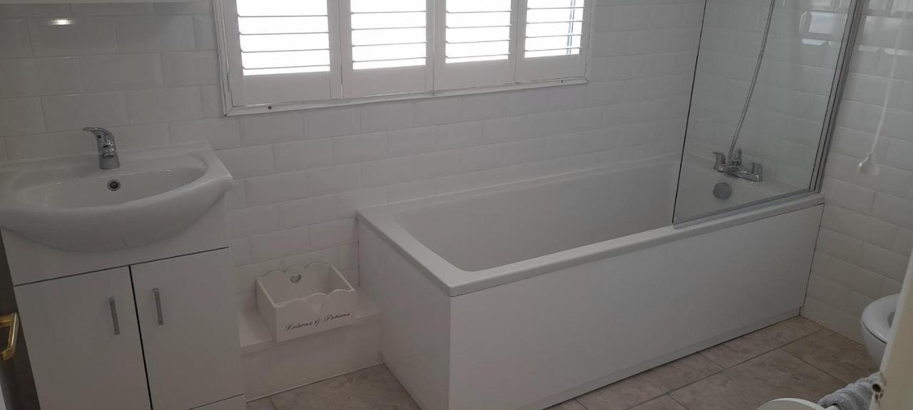 Stunning Two Storey Spacious Chalet Villa Bridlington Dış mekan fotoğraf